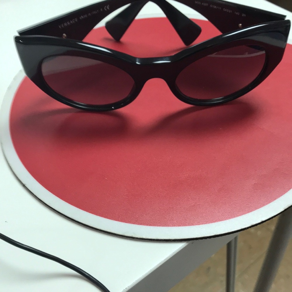 Authentic Versace Sunglasses - Picture 5 of 5